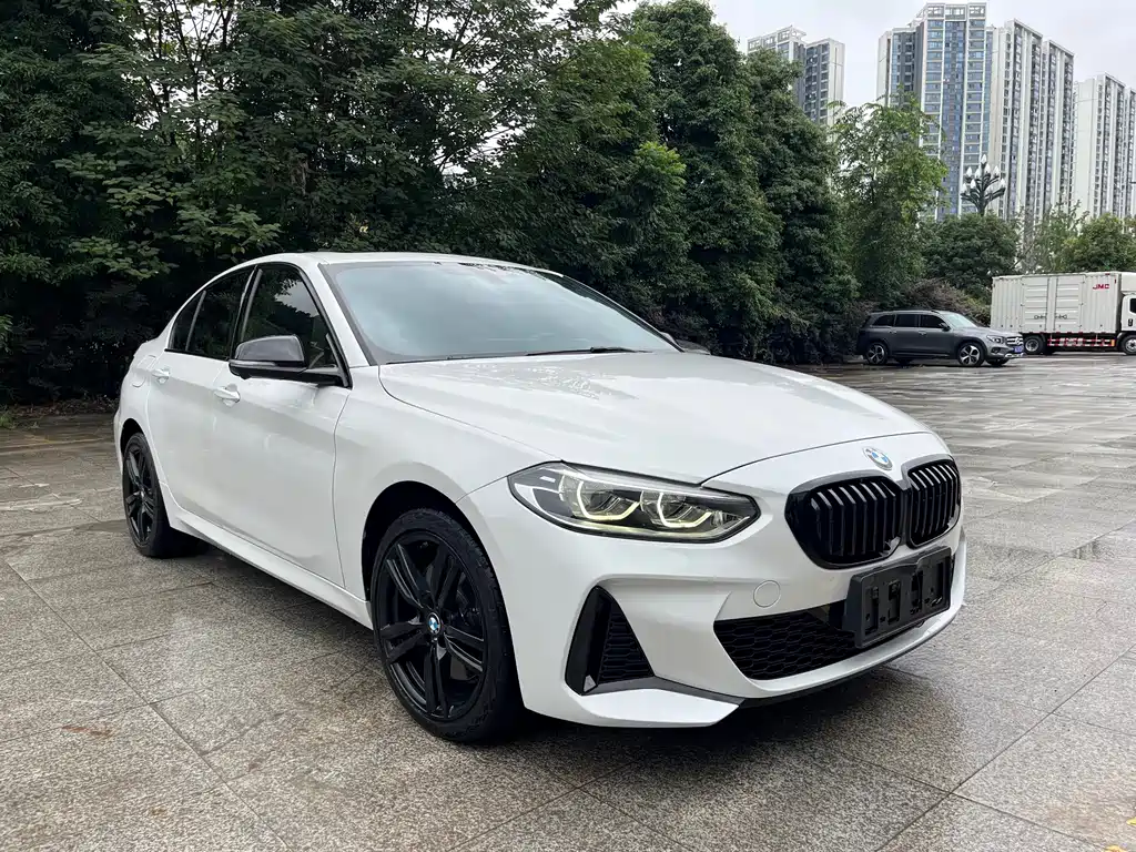 BMW 1 Series 2023