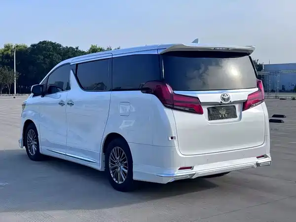Toyota Alphard 2021