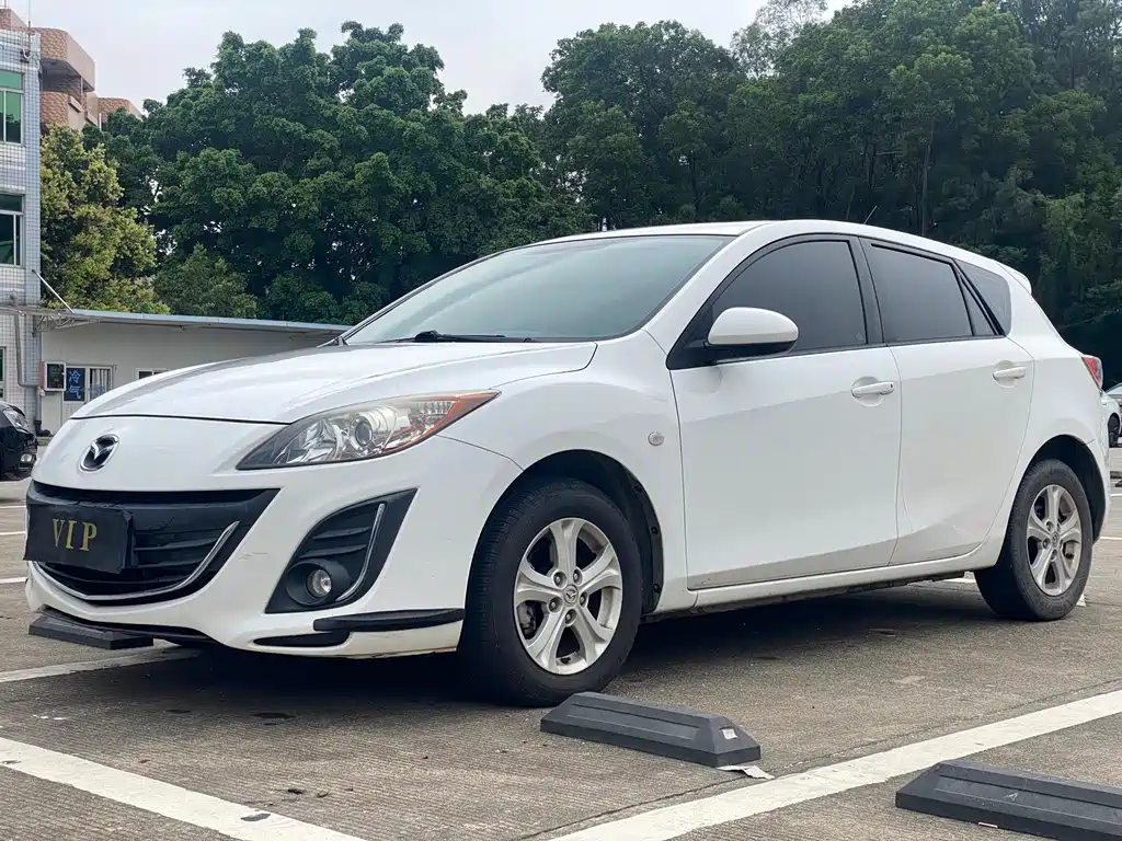 Mazda 3 Xingcheng 2015