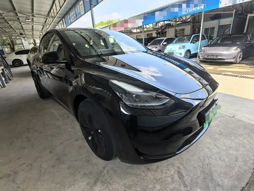 Tesla Model Y 2023 — фото 3