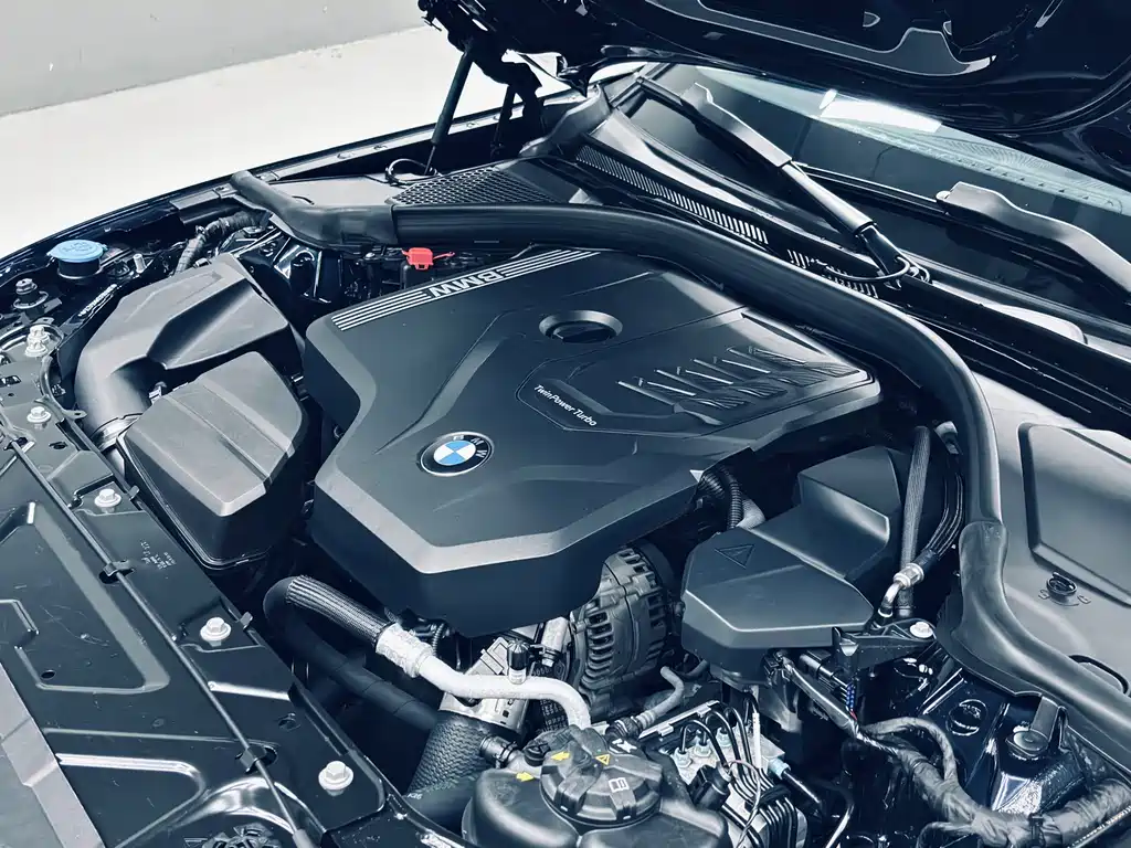 BMW 3 Series 2021 — фото 17