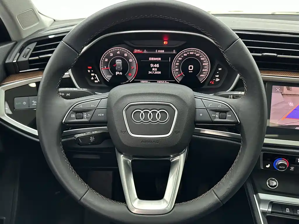 Audi Q3 2023 — фото 12