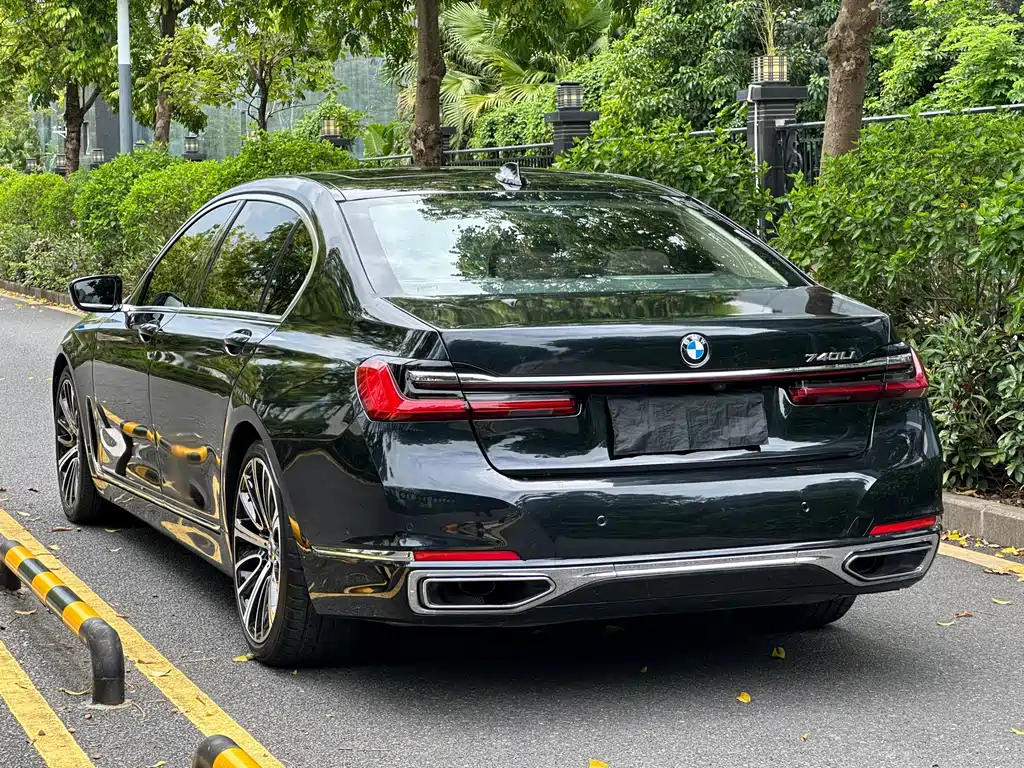 BMW 7 Series 2022 — фото 14
