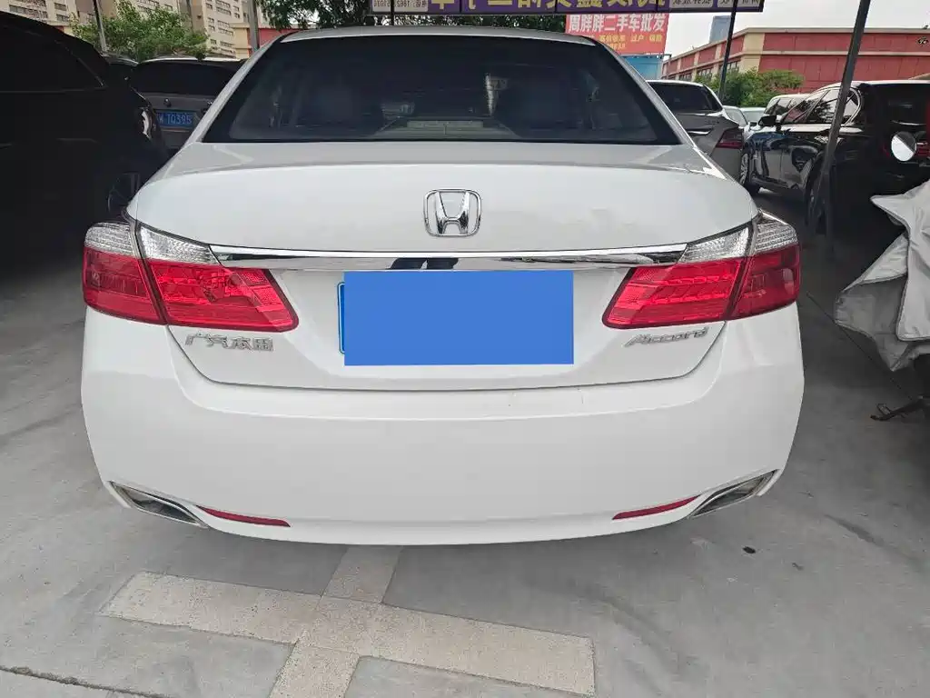 Honda Accord 2015 — фото 14