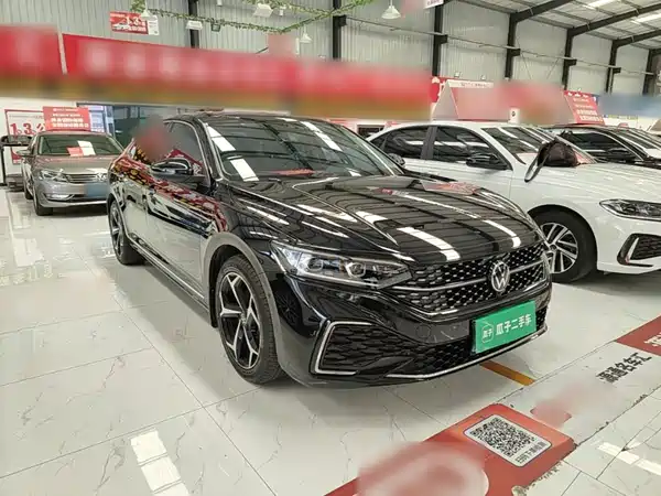 Volkswagen Passat 2022