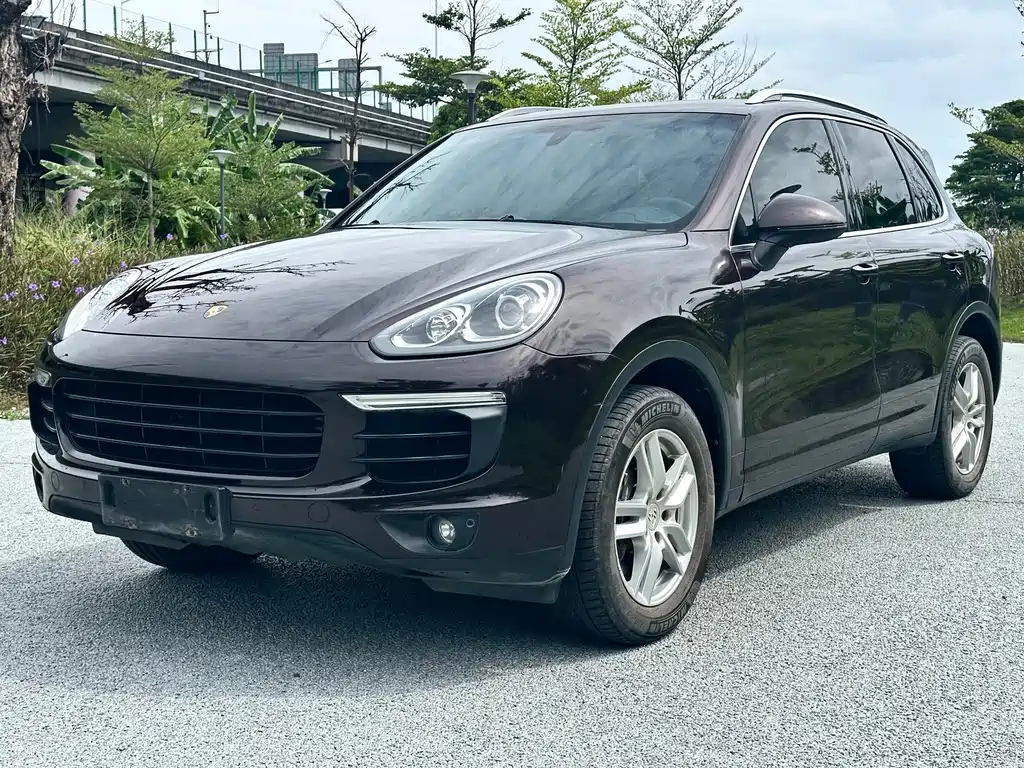 Porsche Cayenne 2017 — фото 1