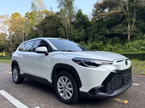 Toyota Frontlander 2023