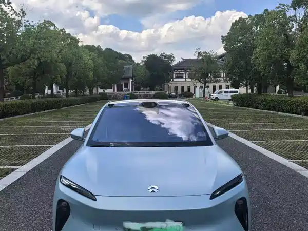 NIO ET5 2023