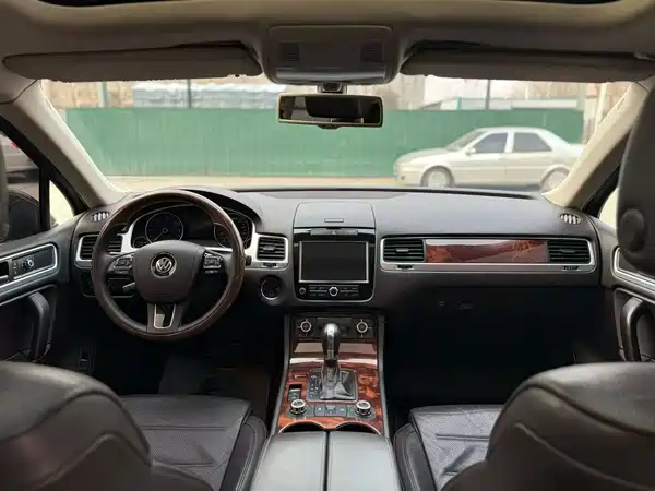 Volkswagen Touareg 2011