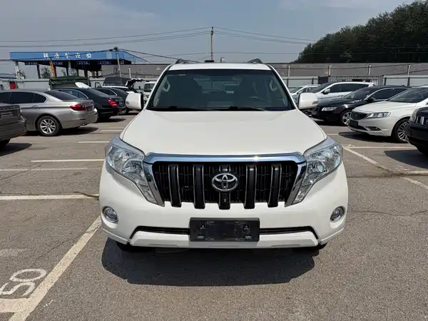 Toyota Prado 2016