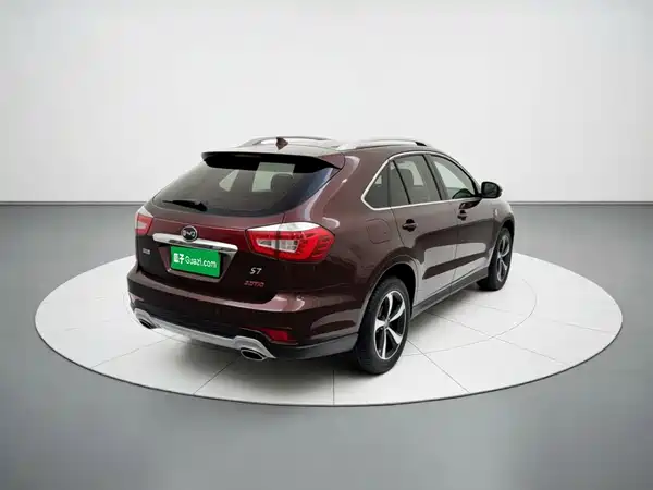 BYD S7 2015