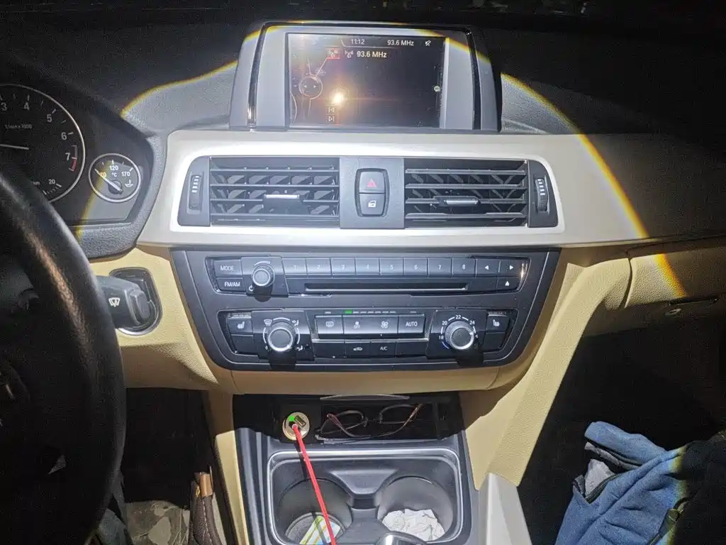 BMW 3 Series 2015 — фото 10