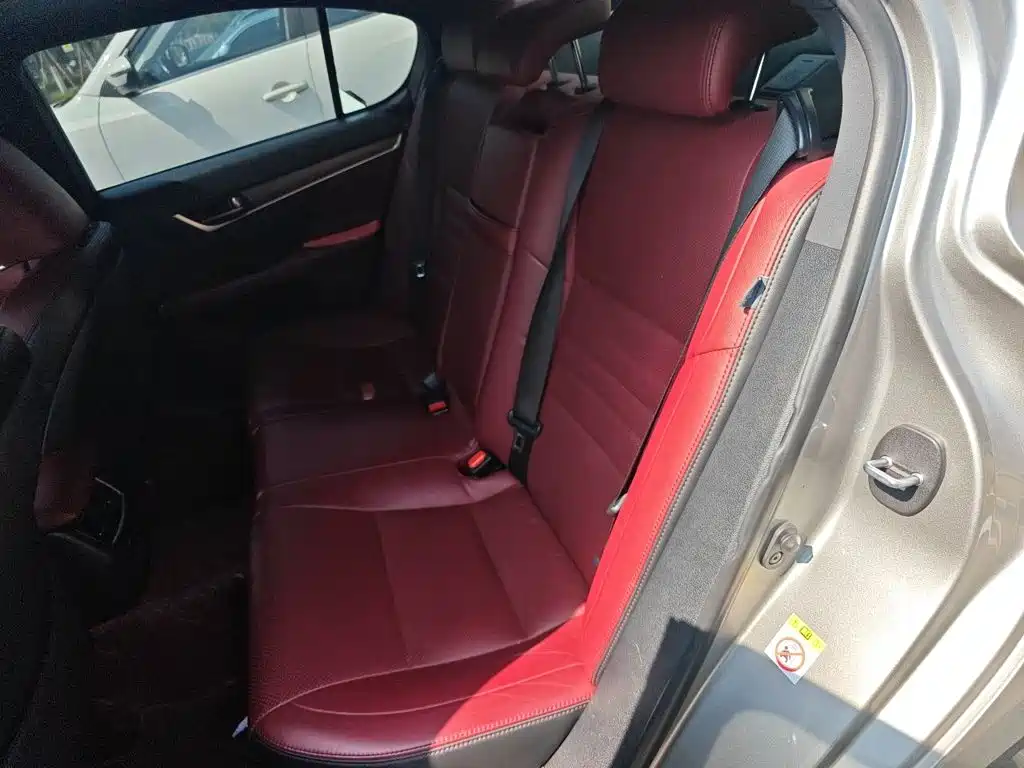 Lexus GS 2018 — фото 15
