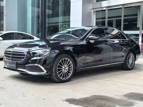Mercedes-Benz E-Class 2021