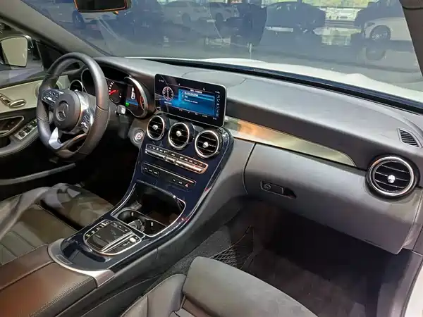 Mercedes-Benz C-Class 2019