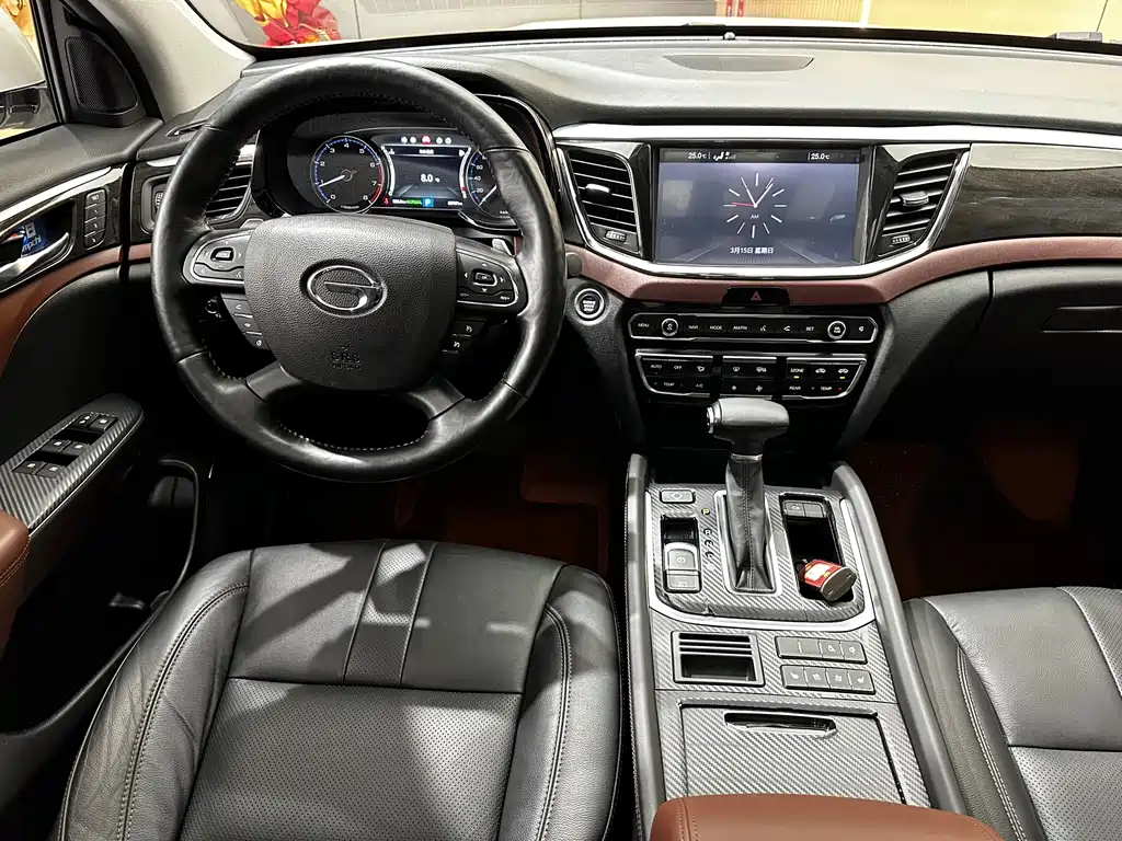 GAC Motor Trumpchi GS8 2019 — фото 7