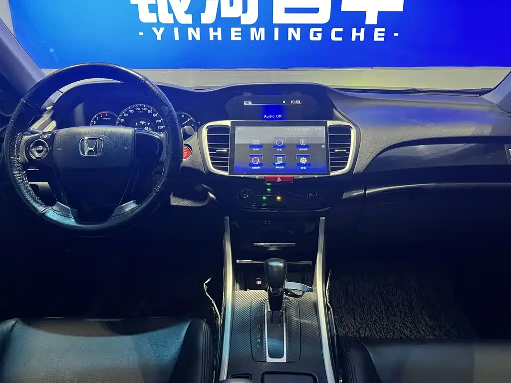 Honda Accord 2017 — фото 10