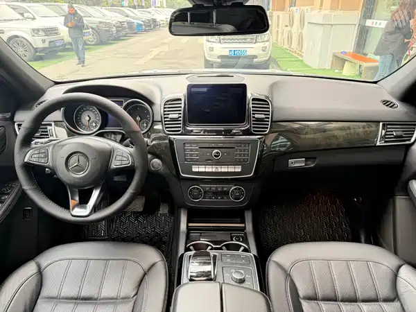 Mercedes-Benz GLE 2015