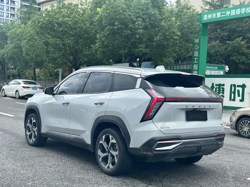 Geely Boyue L 2024 — фото 7
