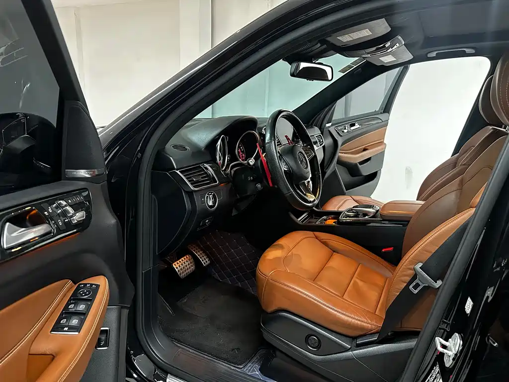 Mercedes-Benz GLE 2017 — фото 7