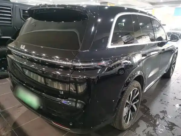 Li Auto L8 2023