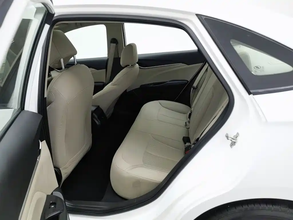 Buick Excelle GT 2015 — фото 15