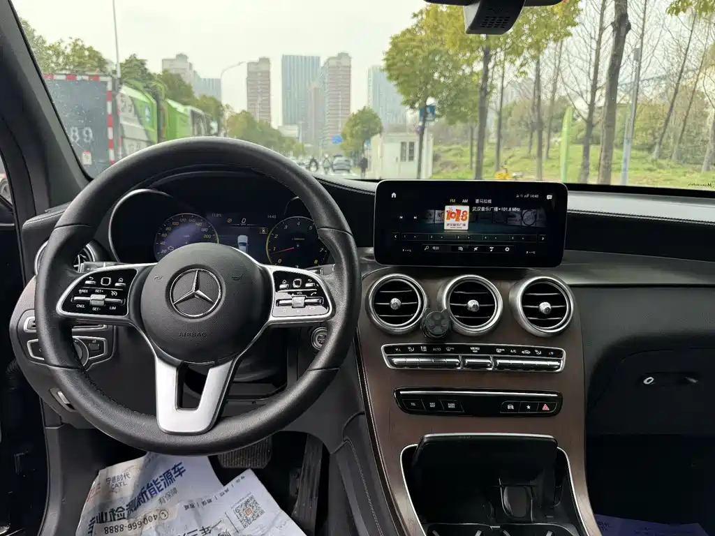 Mercedes-Benz GLC 2020 — фото 10