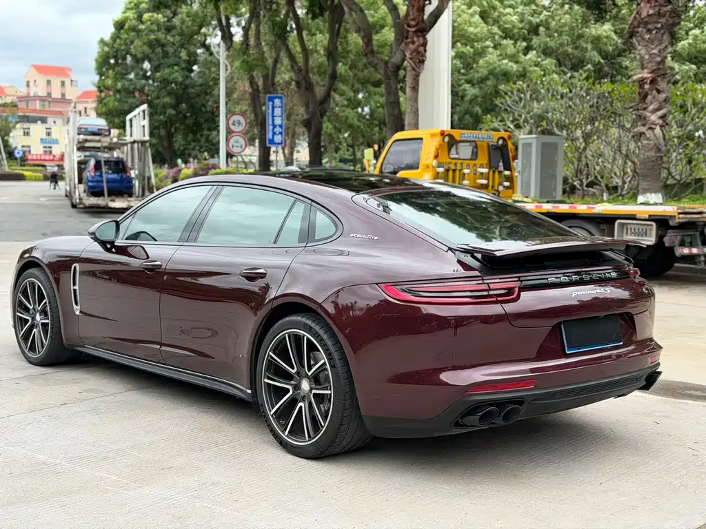 Porsche Panamera 2018 — фото 9