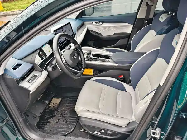Geely Xingrui 2021