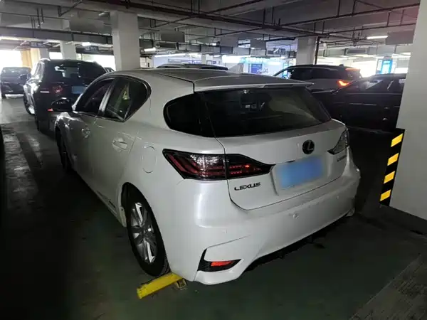 Lexus CT 2017