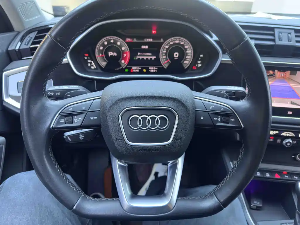 Audi Q3 2022 — фото 11