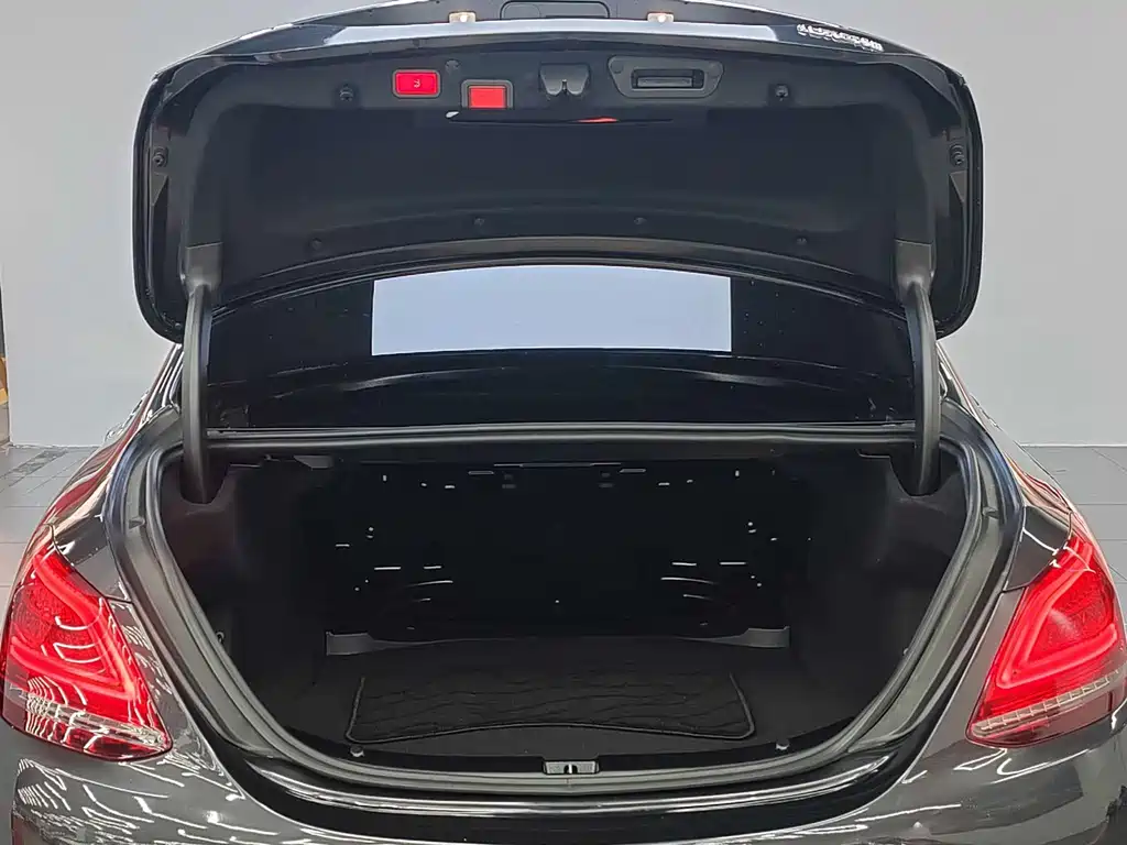 Mercedes-Benz C-Class 2020 — фото 15