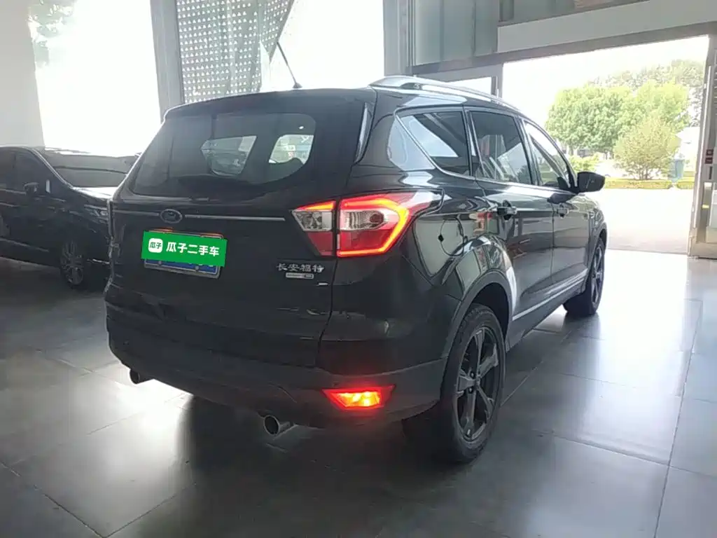 Ford Kuga 2019 — фото 7