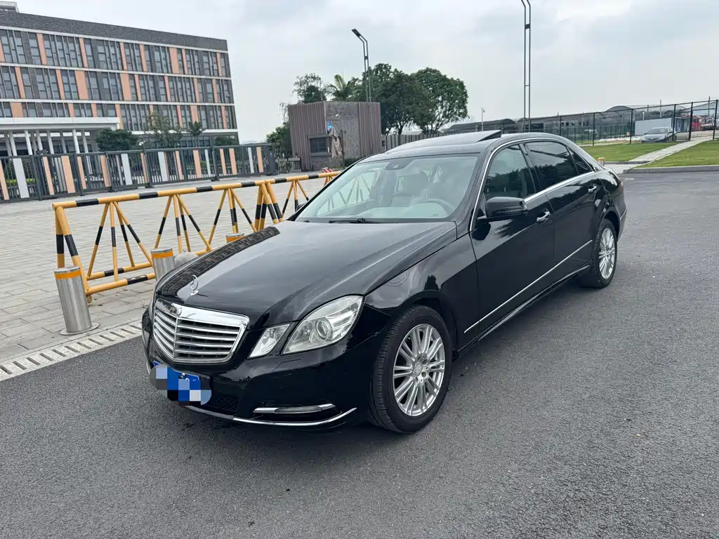 Mercedes-Benz E-Class 2012
