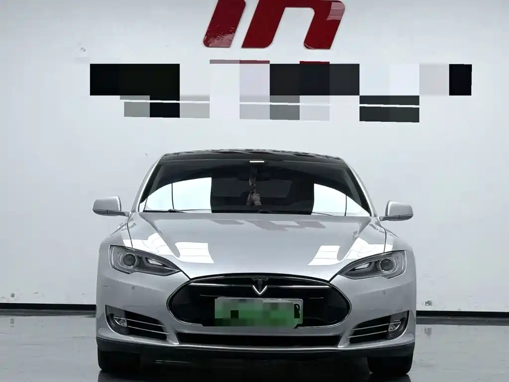 Tesla Model S 2014 — фото 2