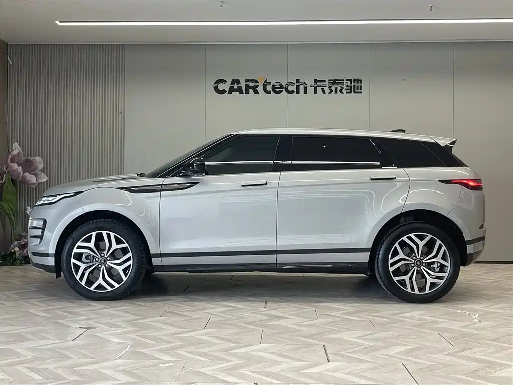 Land Rover Evoque 2025 — фото 8