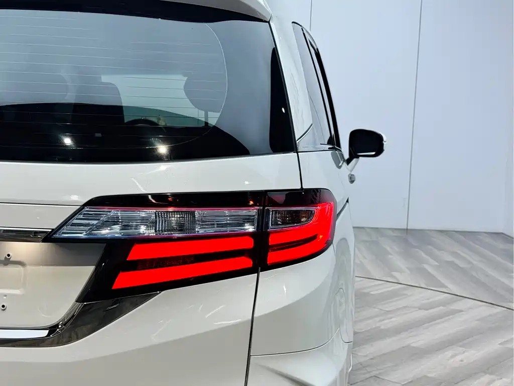 Honda Odyssey 2021 — фото 28
