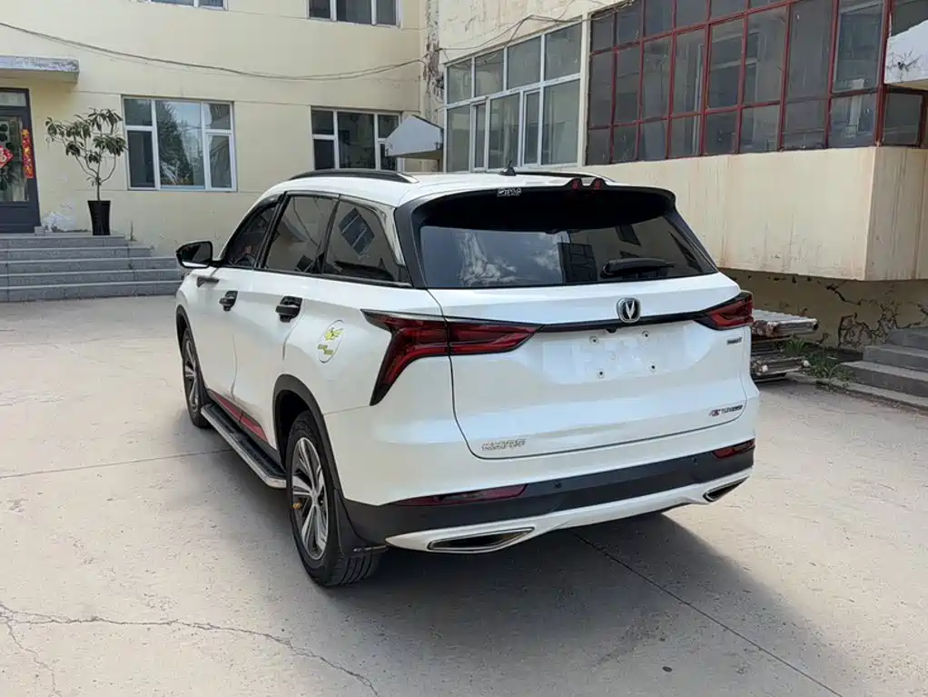 Changan CS75PLUS 2020 — фото 9