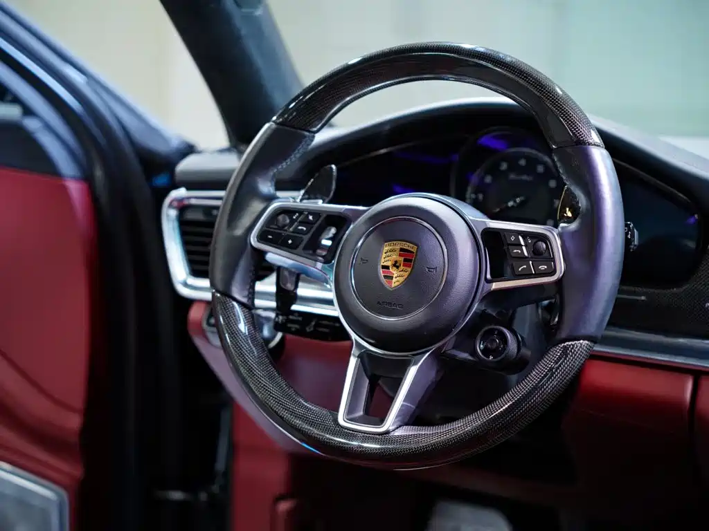 Porsche Panamera 2017 — фото 39