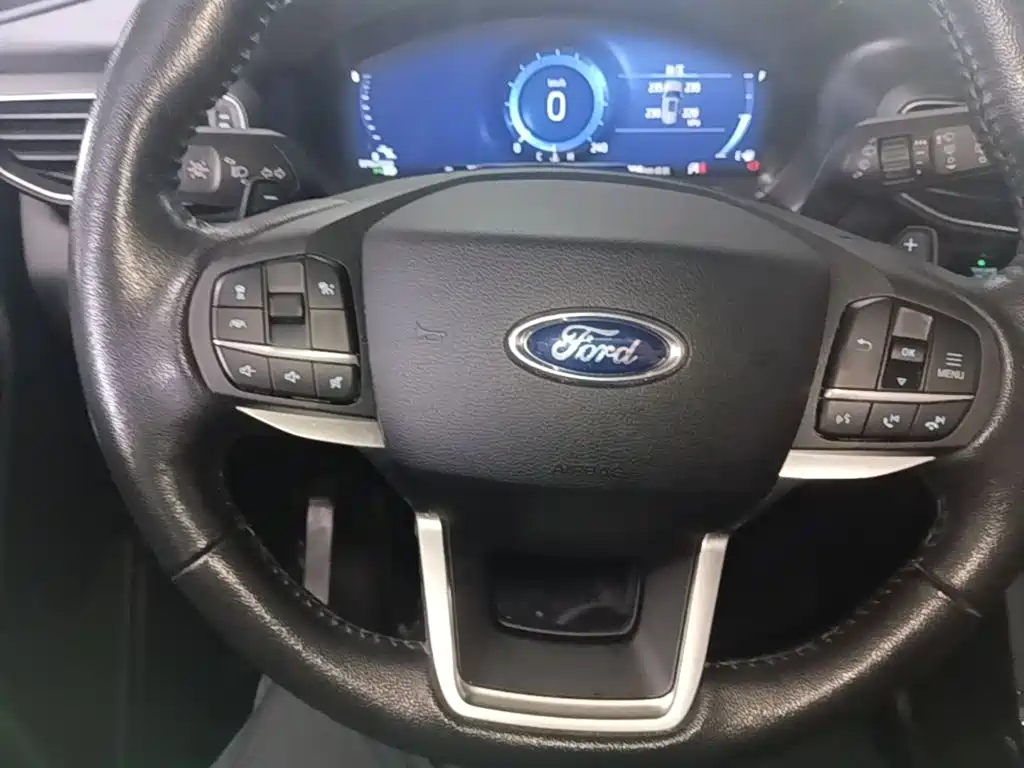 Ford Explorer 2021 — фото 11