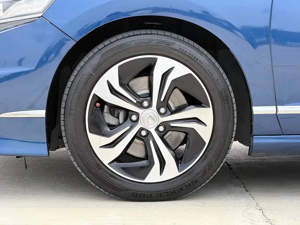 Honda Spirior 2016 — фото 21