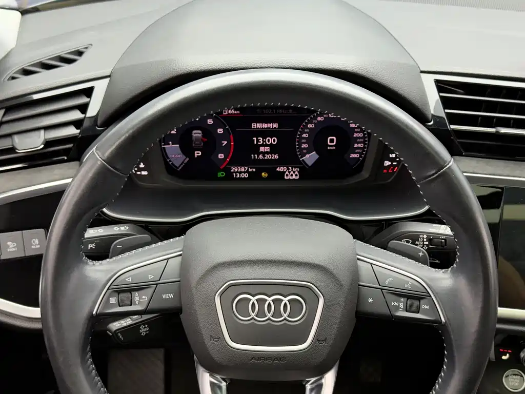 Audi Q3 2021 — фото 21