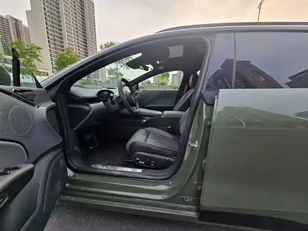 Zeekr 007GT 2025