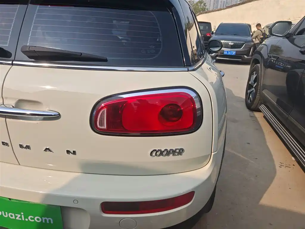 MINI Clubman 2018 — фото 8