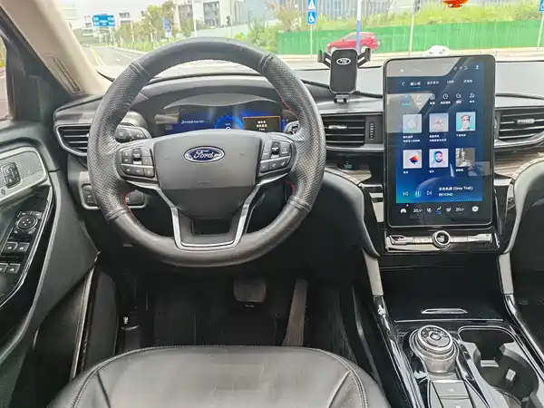 Ford Explorer 2022