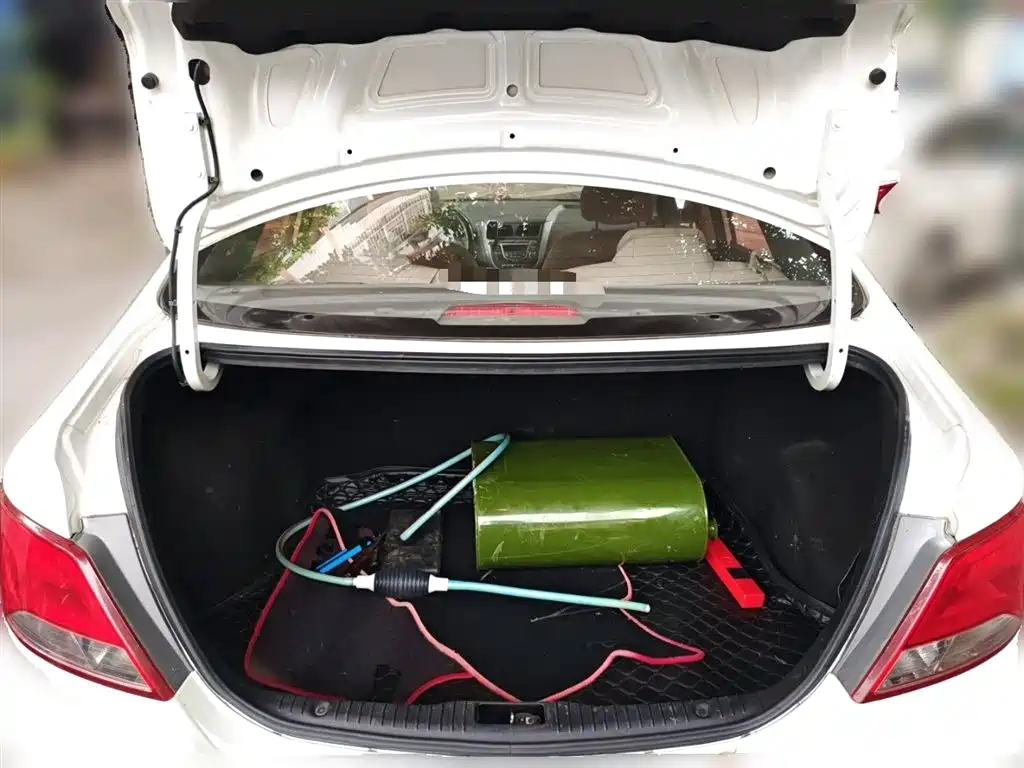 Hyundai Verna 2017 — фото 10