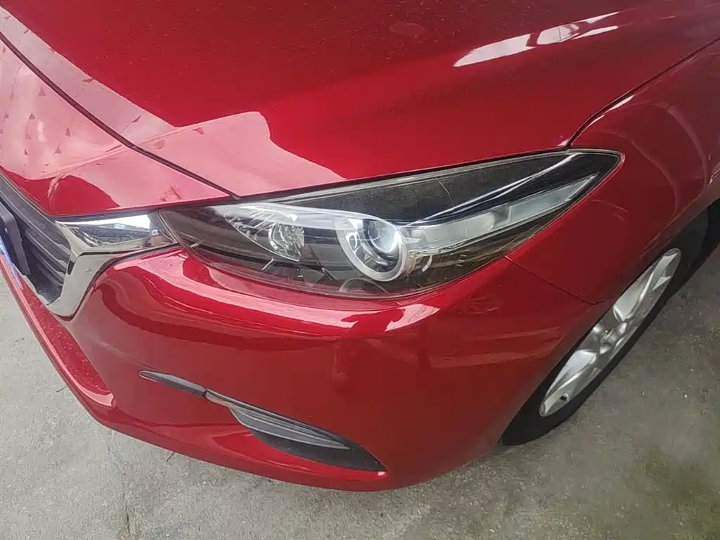 Mazda 3 Axela 2018 — фото 24
