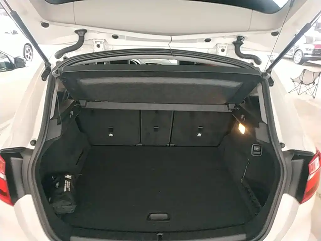 BMW 2 Series Station Wagon 2017 — фото 19