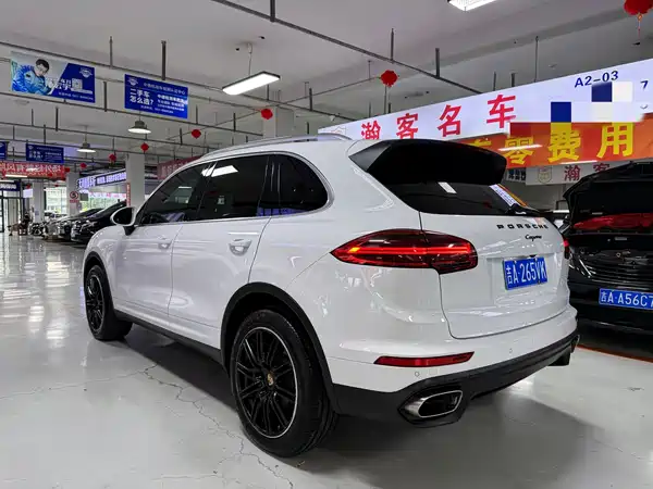 Porsche Cayenne 2016