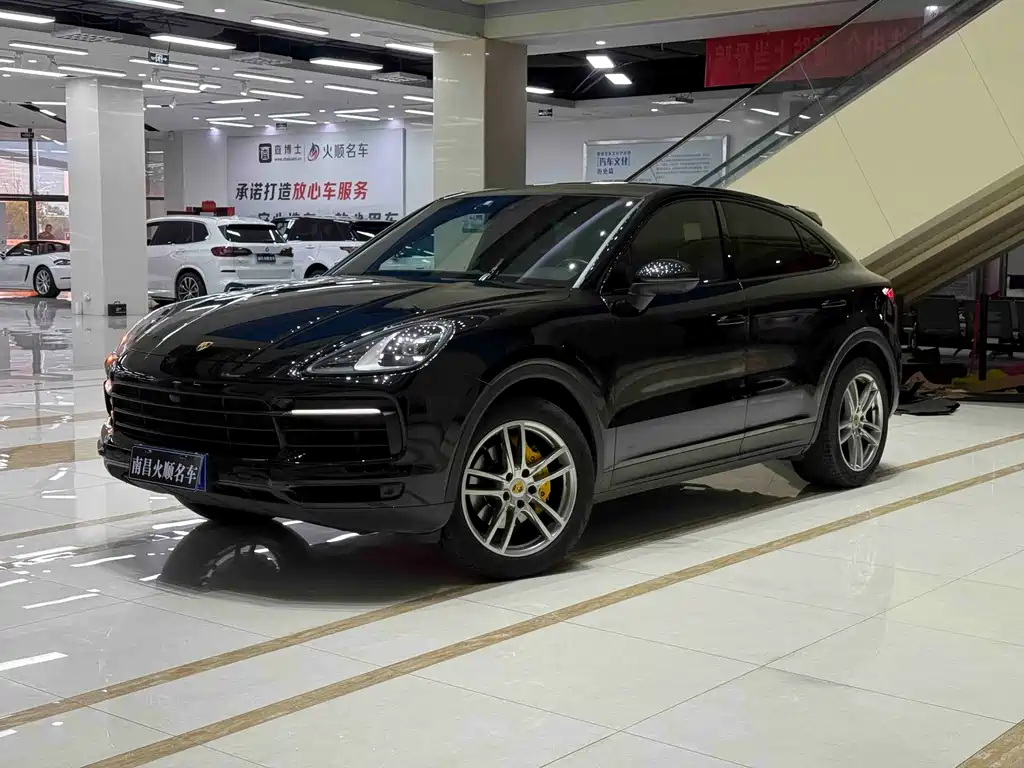 Porsche Cayenne 2019 — фото 1